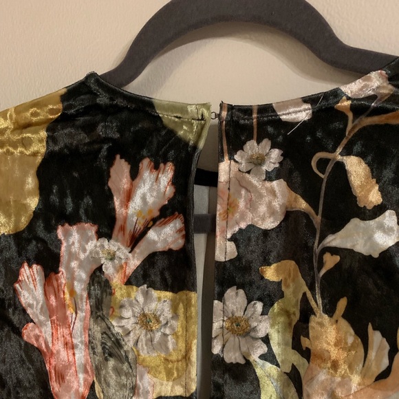 🌿EUC Zara Floral Palm Green Velour Bodysuit Sm🌿 - Picture 4 of 5